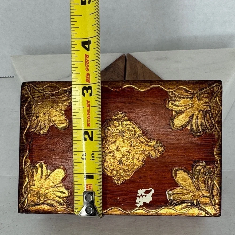 Vintage Florentine Italian Hand Painted Gold Gilt Velvet Lined Wood Trinket Box
